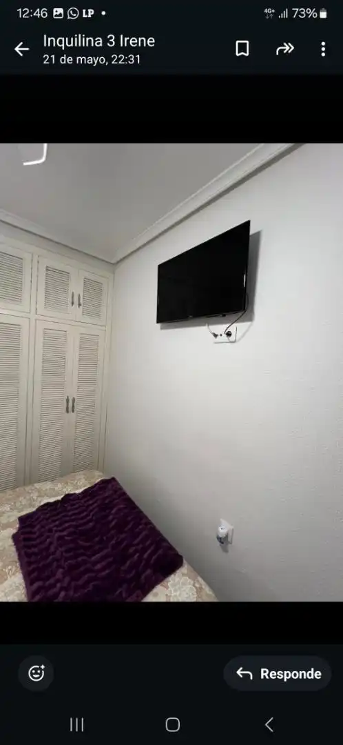 Room in Avenida del Peral, 3, Sur