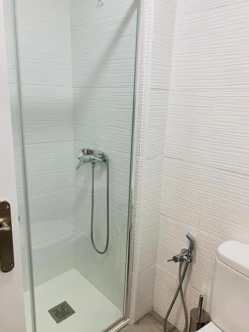 Room in Avenida del Peral, 3, Sur