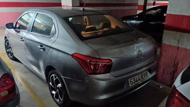 Garaje en Alquiler en Carrer de Pau Marsal, 154 en Cementiri Vell