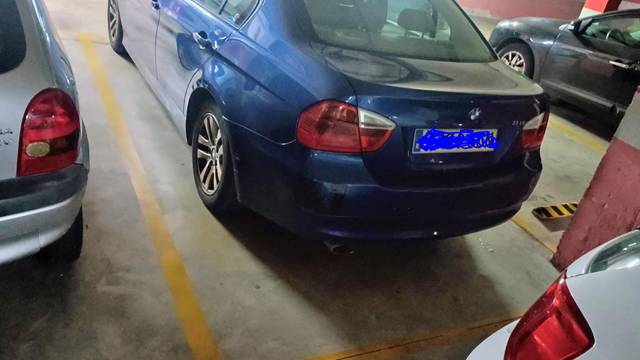 Garaje en Alquiler en Carrer de Pau Marsal, 154 en Cementiri Vell