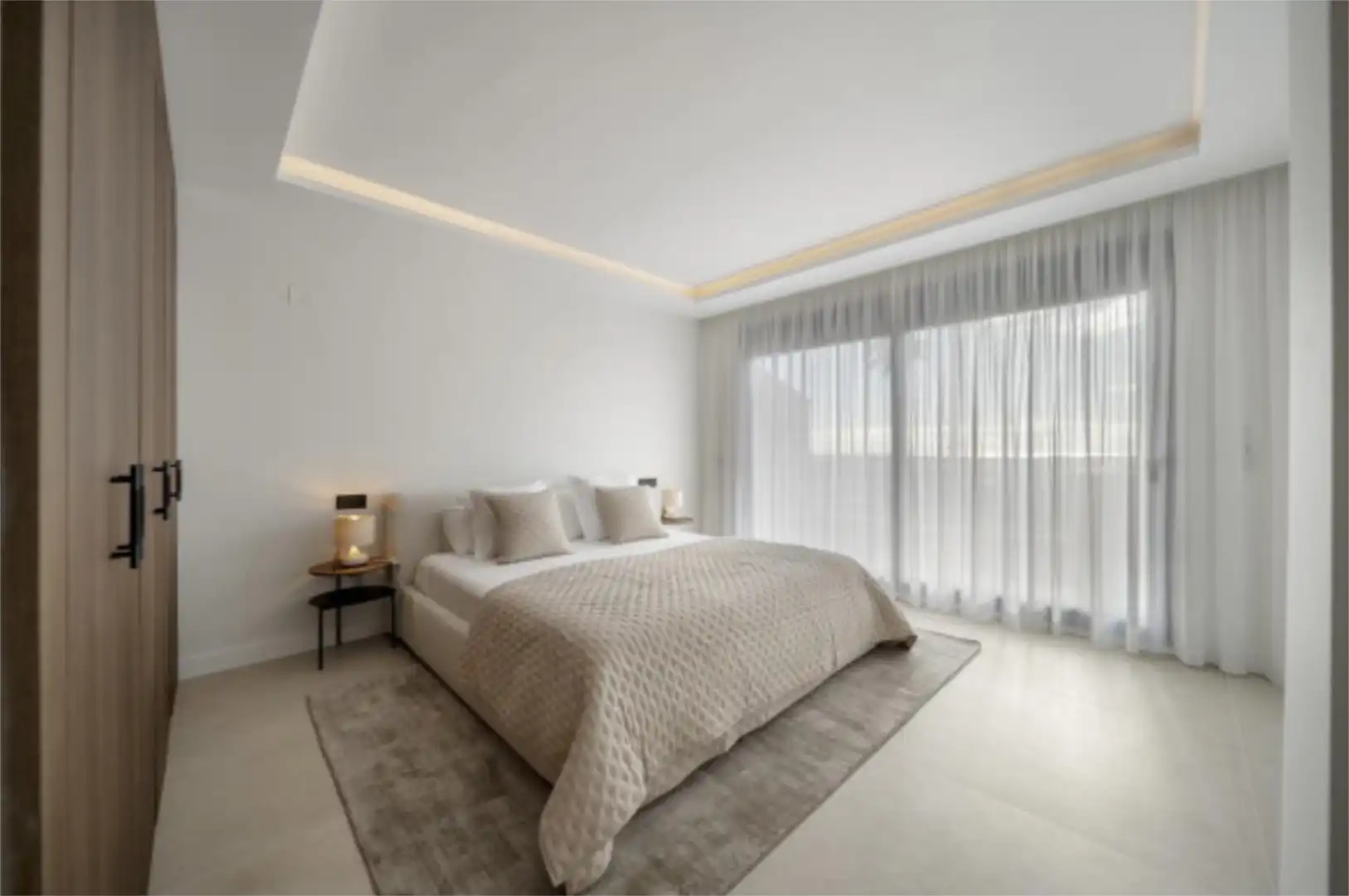 Apartament en venda a Los Naranjos Dormitori de Apartament en venda en Marbella amb Aire condicionat, Terrassa i Piscina