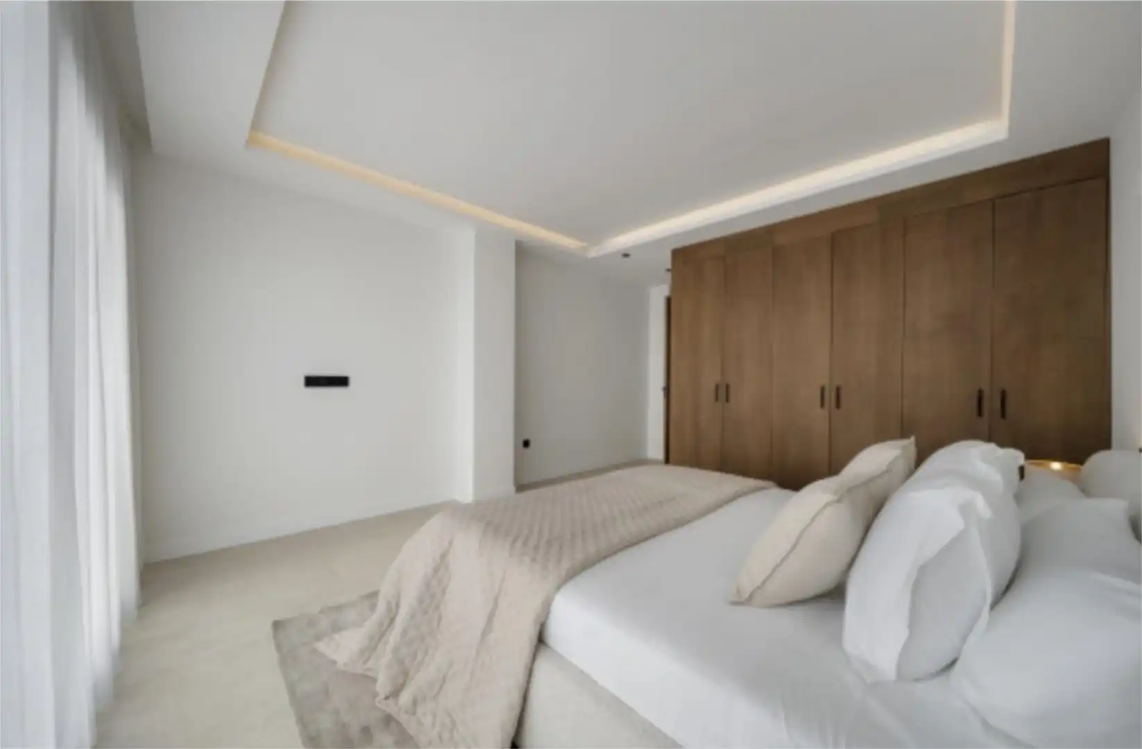 Apartament en venda a Los Naranjos Dormitori de Apartament en venda en Marbella amb Aire condicionat, Terrassa i Piscina
