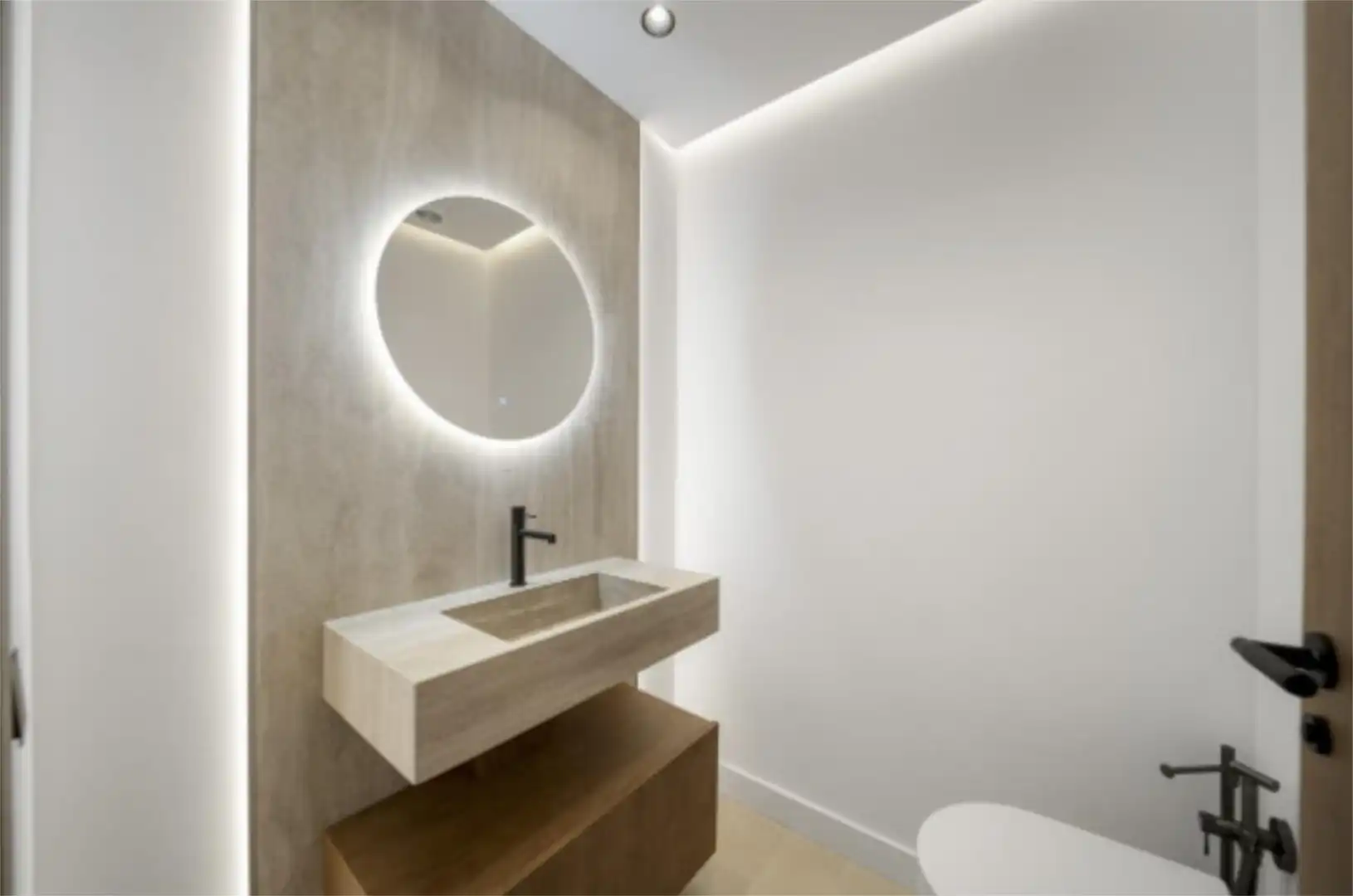 Apartament en venda a Los Naranjos Bany de Apartament en venda en Marbella amb Aire condicionat, Terrassa i Piscina