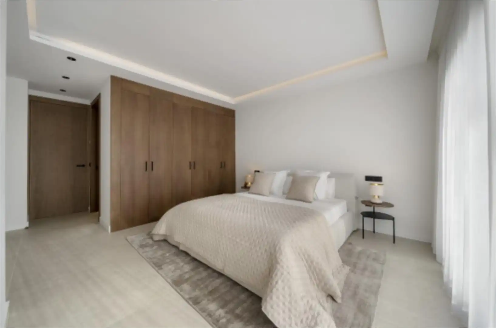 Apartament en venda a Los Naranjos Dormitori de Apartament en venda en Marbella amb Aire condicionat, Terrassa i Piscina