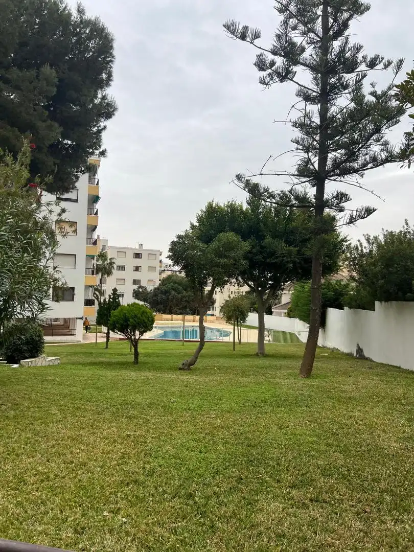 Wohnungen zum Verkauf in Calle Eucalipto, 5, El Puerto Außenansicht von Wohnungen zum Verkauf in Roquetas de Mar mit Terrasse und Balkon