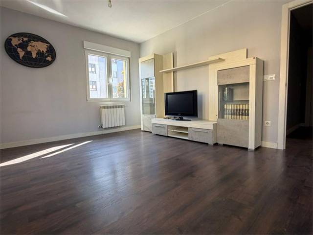 Piso en Venta en Avenida Torrelavega, 37 en Fozaneldi - Tenderina