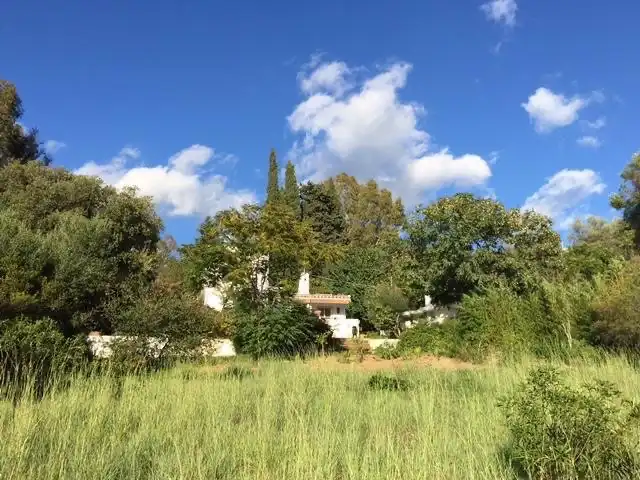 Piso en venta en Calle de la Palmera, 6, Las Lomas Piso en venta en Estepona con Aire acondicionado, Calefacción y Jardín privado