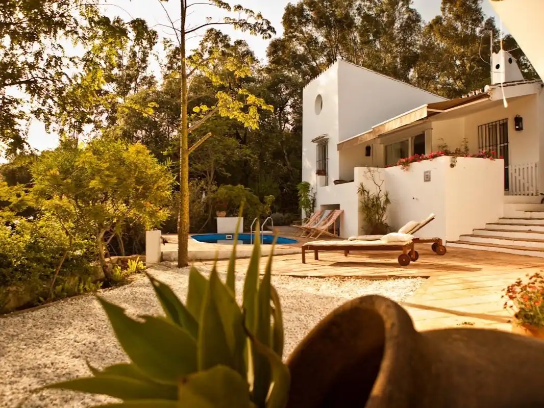 Piso en venta en Calle de la Palmera, 6, Las Lomas Terraza de Piso en venta en Estepona con Aire acondicionado, Calefacción y Jardín privado