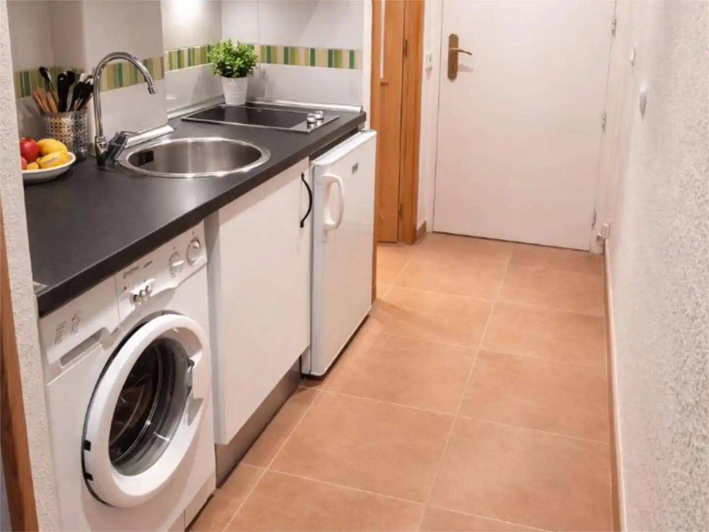 Estudio de alquiler en Calle de Lagasca, 67, Recoletos Cocina de Estudio de alquiler en Madrid Capital con Aire acondicionado