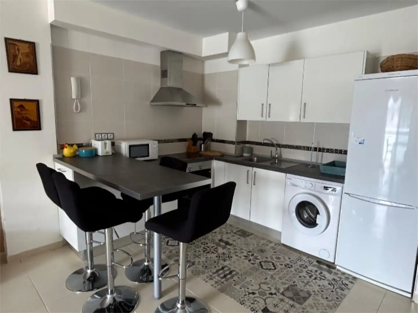 Piso en venta en Calle Montalmar, 31, Bajamar Cocina de Piso en venta en San Cristóbal de la Laguna con Terraza, Trastero y Piscina