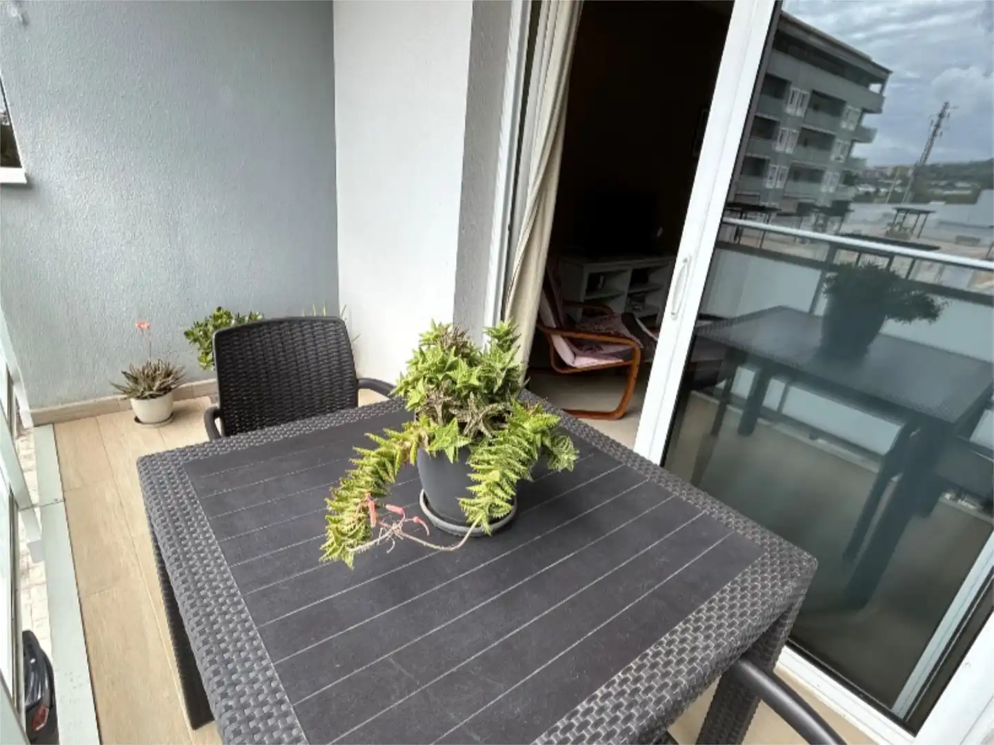 Piso en venta en Calle Montalmar, 31, Bajamar Terraza de Piso en venta en San Cristóbal de la Laguna con Terraza, Trastero y Piscina