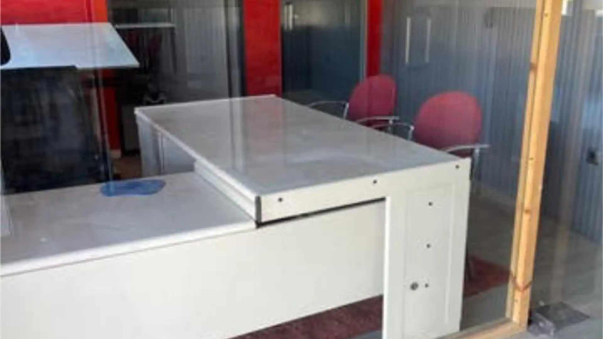 Industrial buildings for rent in Barro