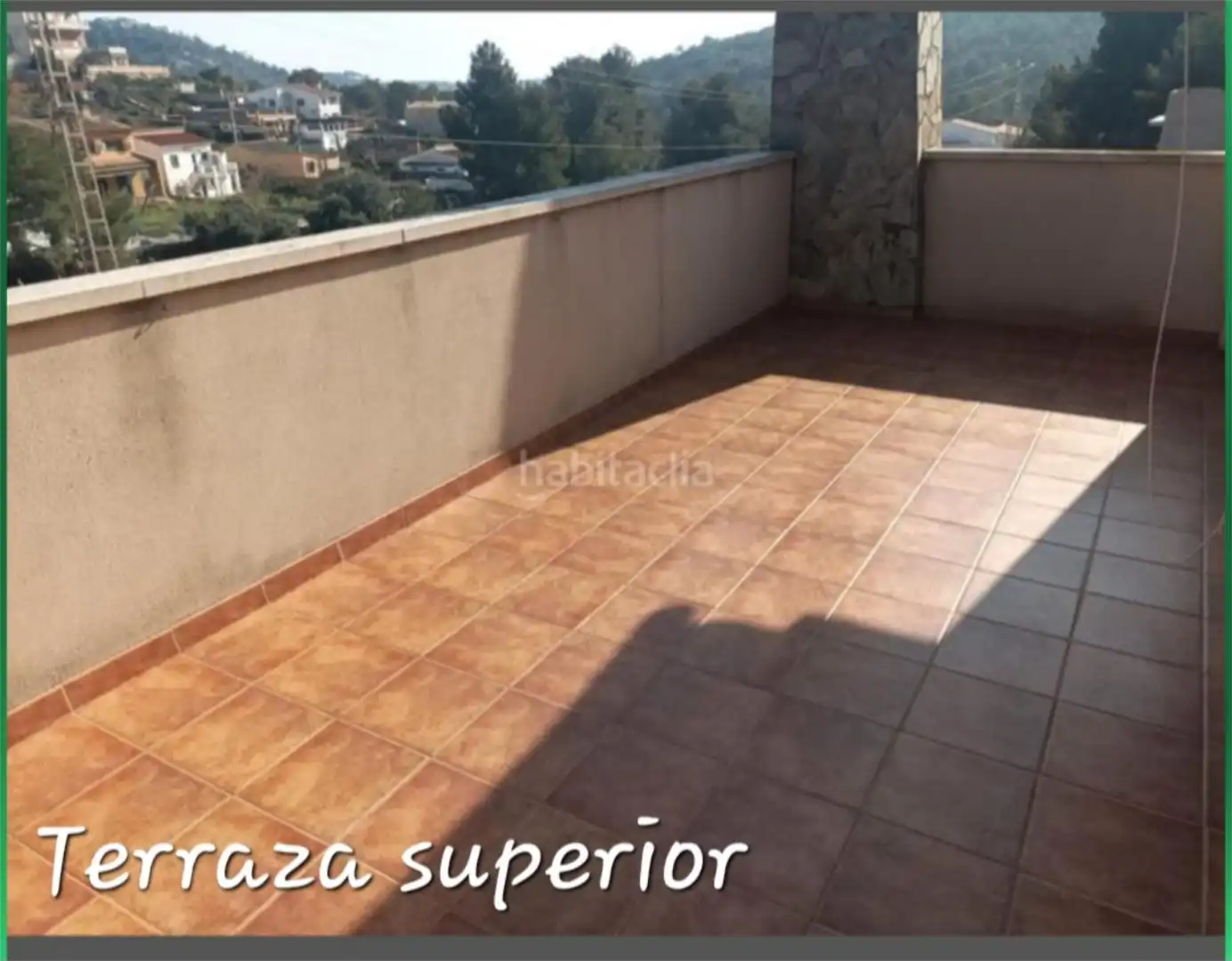 Houses for sale in Carrer París, 18, Costa Cunit - Els Jardins - Els Rosers Terrace of Houses for sale in Cunit with Air Conditioner, Terrace and Swimming Pool