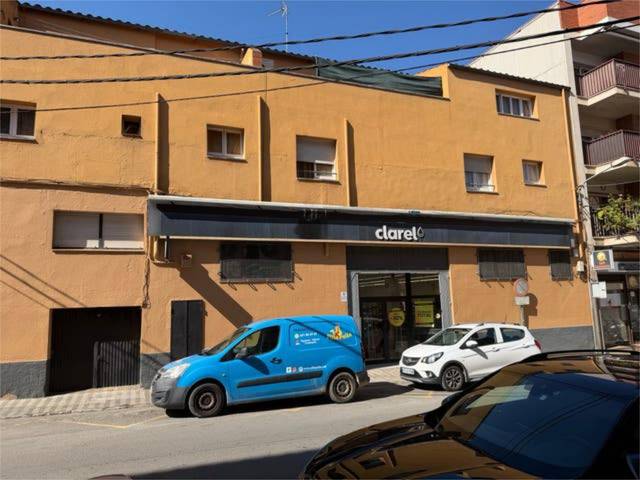 Local comercial en Alquiler en Eixample - Horta Capallera