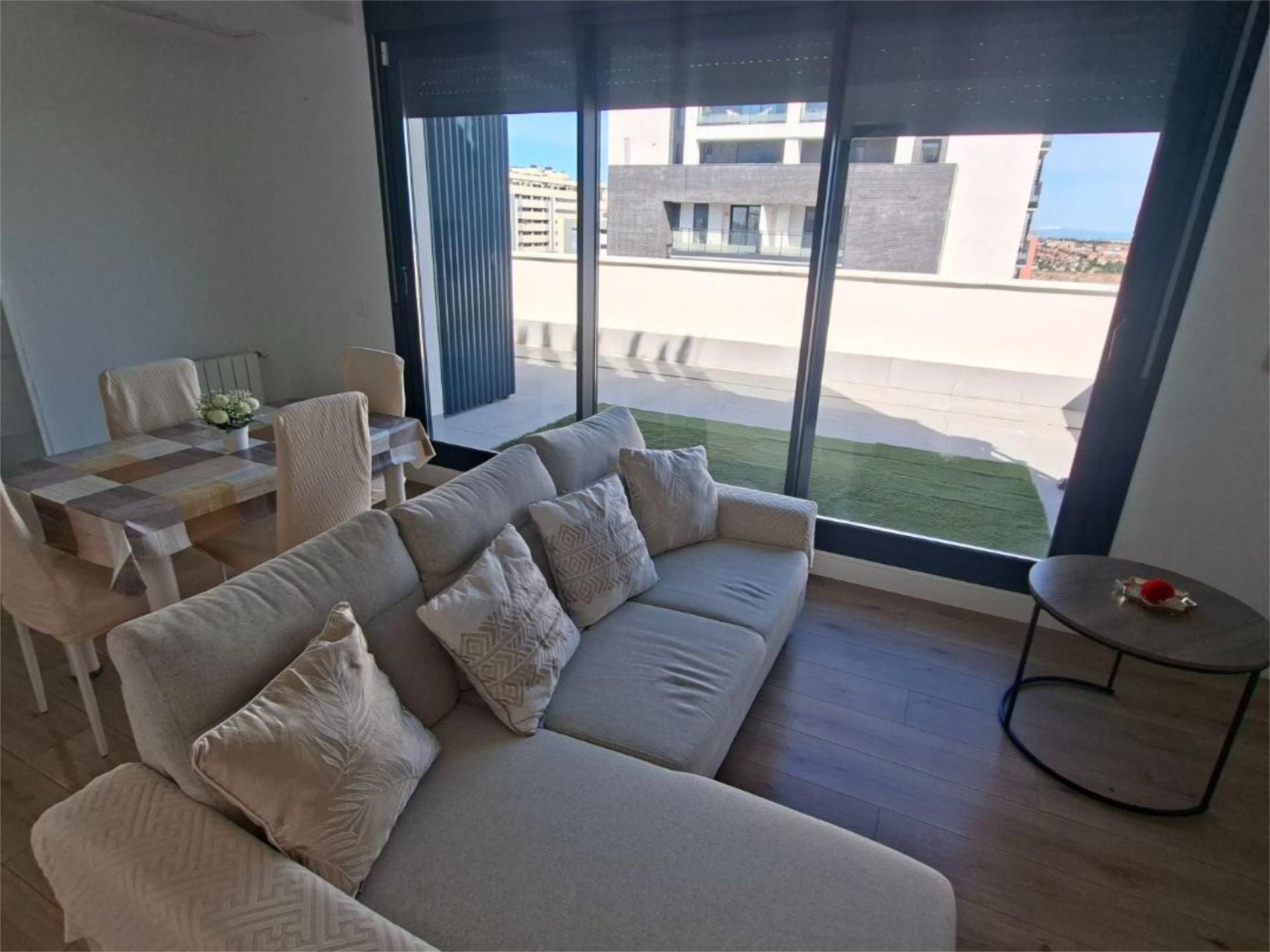 Flat for sale in Calle Cerro del Campo, 40, El Cañaveral Living room of Flat for sale in Madrid Capital with Air Conditioner, Heating and Private garden