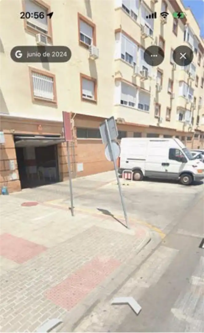 Parkplatz von Garage zur Miete in Montequinto