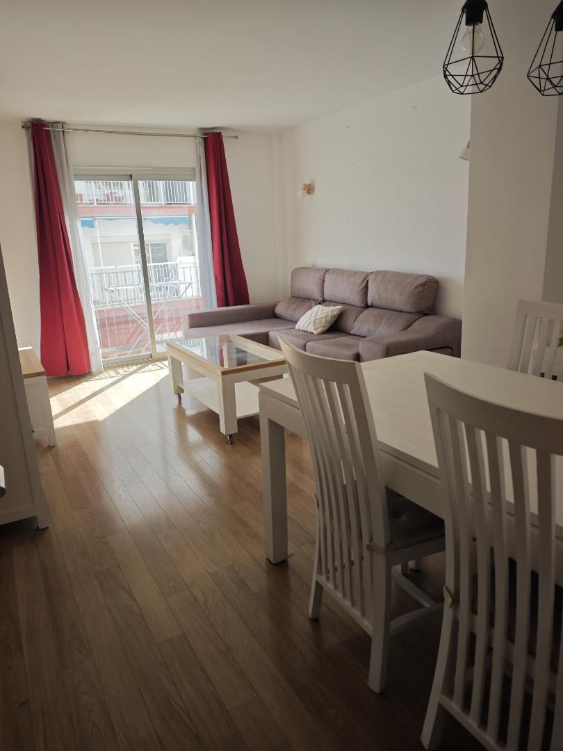 Sala d'estar de Pis de lloguer en  Palma de Mallorca amb Aire condicionat, Parquet i Moblat