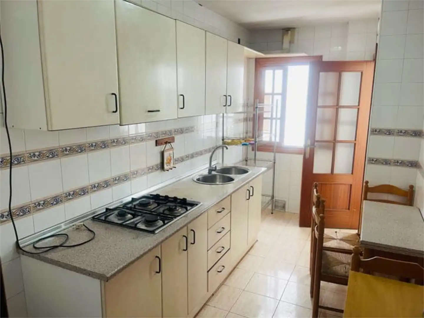 Piso en venta en Casco Histórico Cocina de Piso en venta en Antequera