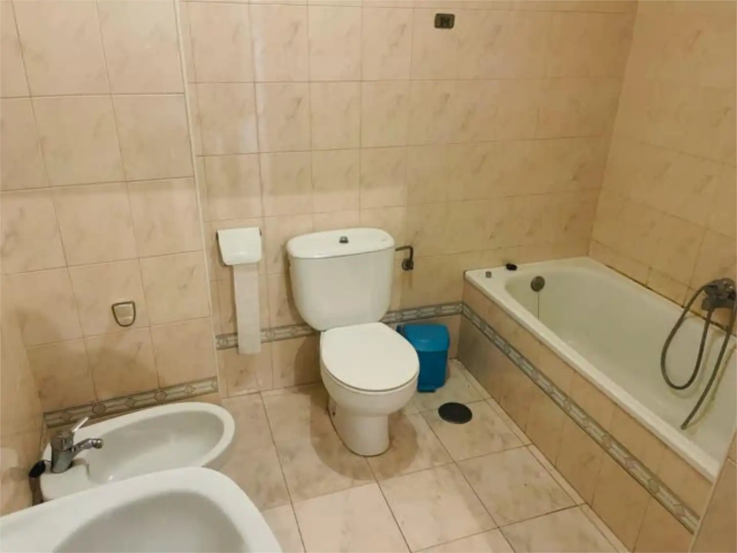 Piso en venta en Casco Histórico Baño de Piso en venta en Antequera