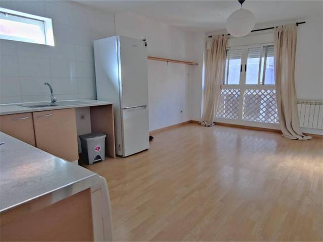 Piso en Venta en Calle Colmenarejo, 14 en Casco Antiguo