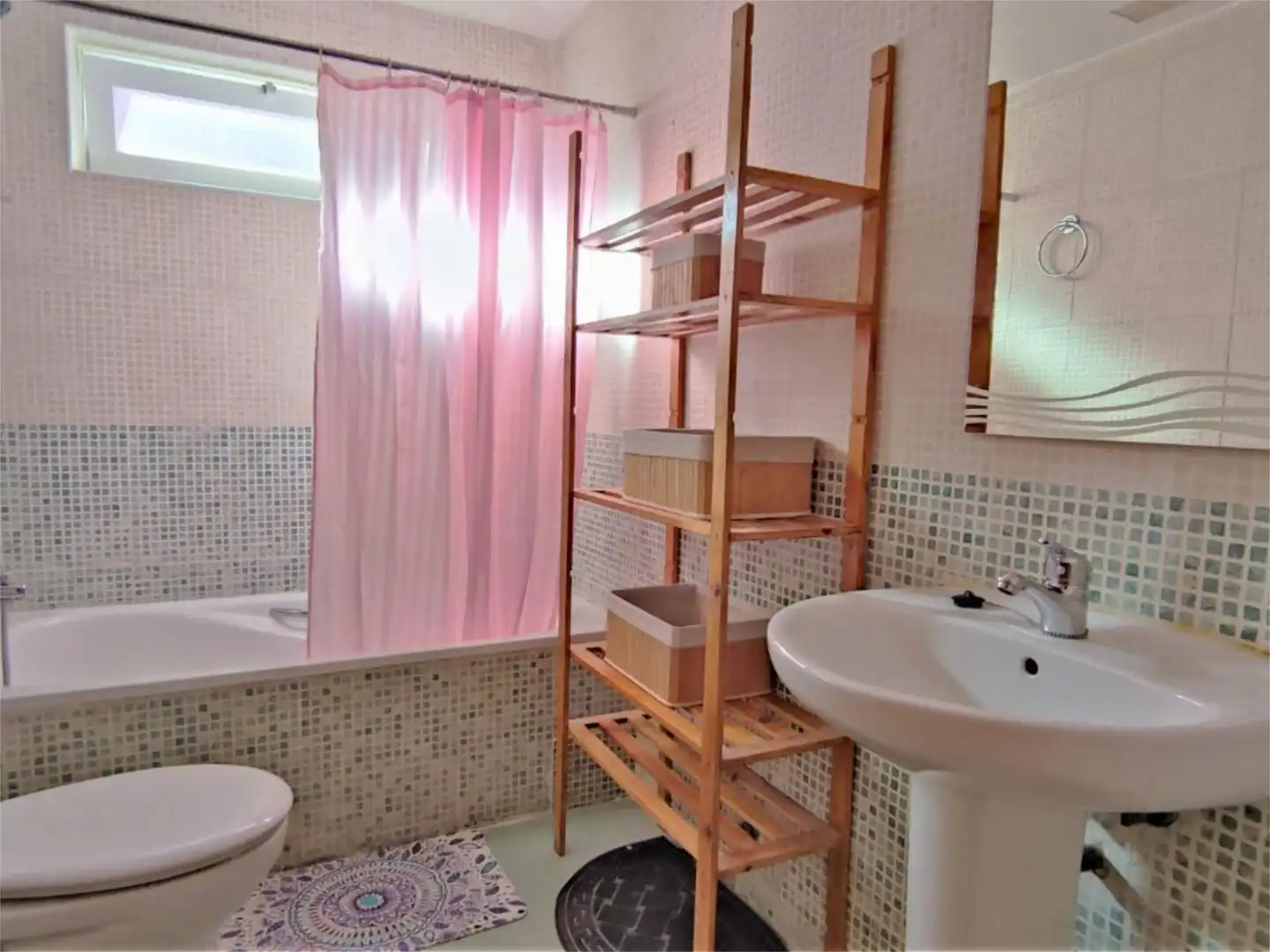 Piso en venta en Calle Colmenarejo, 14, Casco Antiguo Baño de Piso en venta en Galapagar con Calefacción, Parquet y Horno