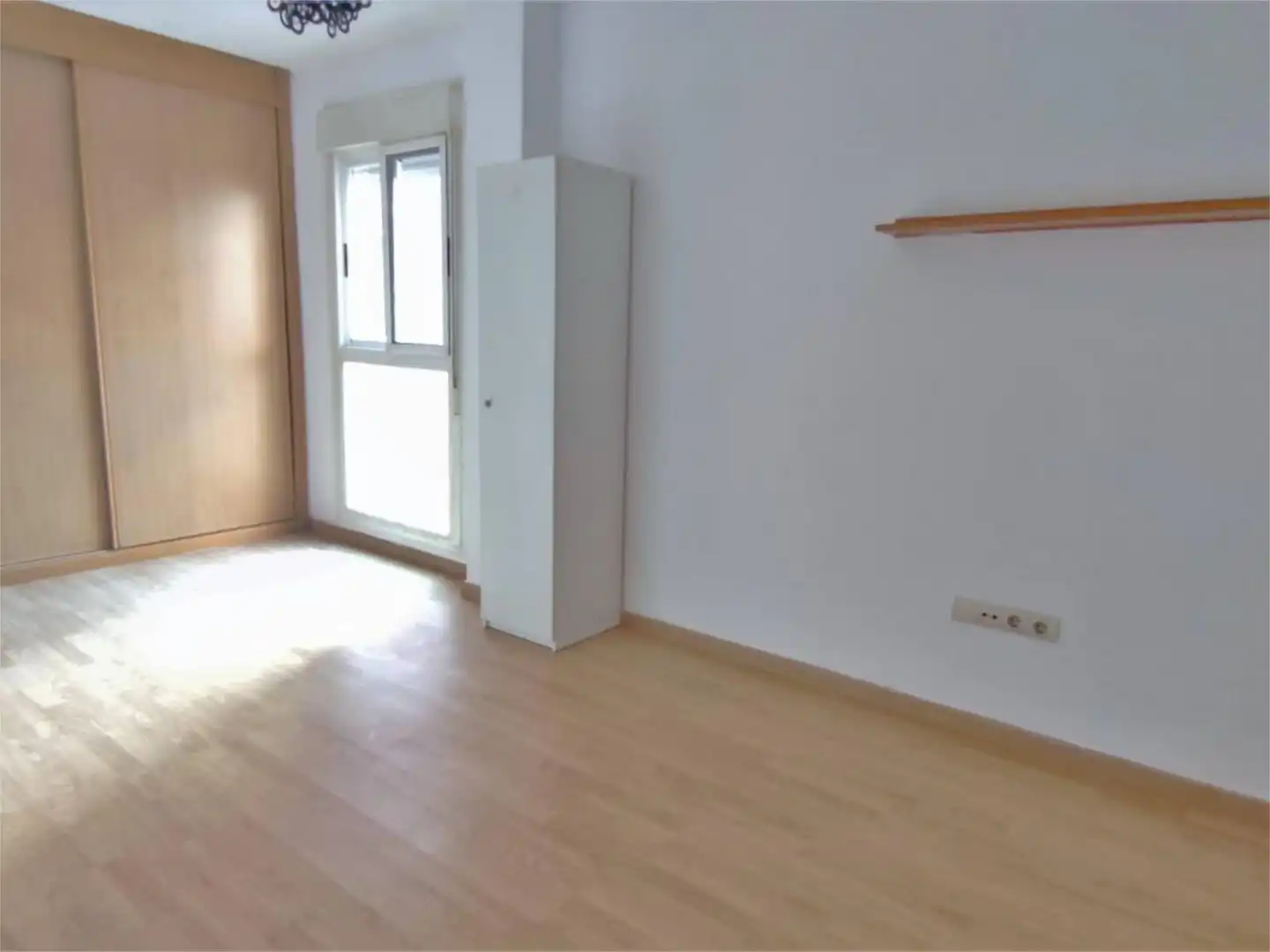 Piso en venta en Calle Colmenarejo, 14, Casco Antiguo Habitación de Piso en venta en Galapagar con Calefacción, Parquet y Horno