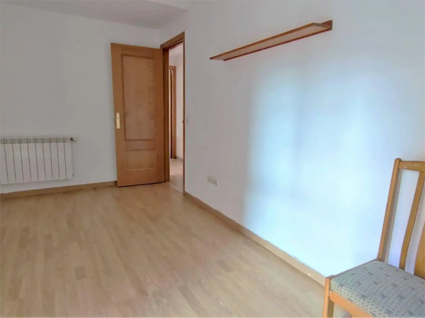 Piso en venta en Calle Colmenarejo, 14, Casco Antiguo Habitación de Piso en venta en Galapagar con Calefacción, Parquet y Horno
