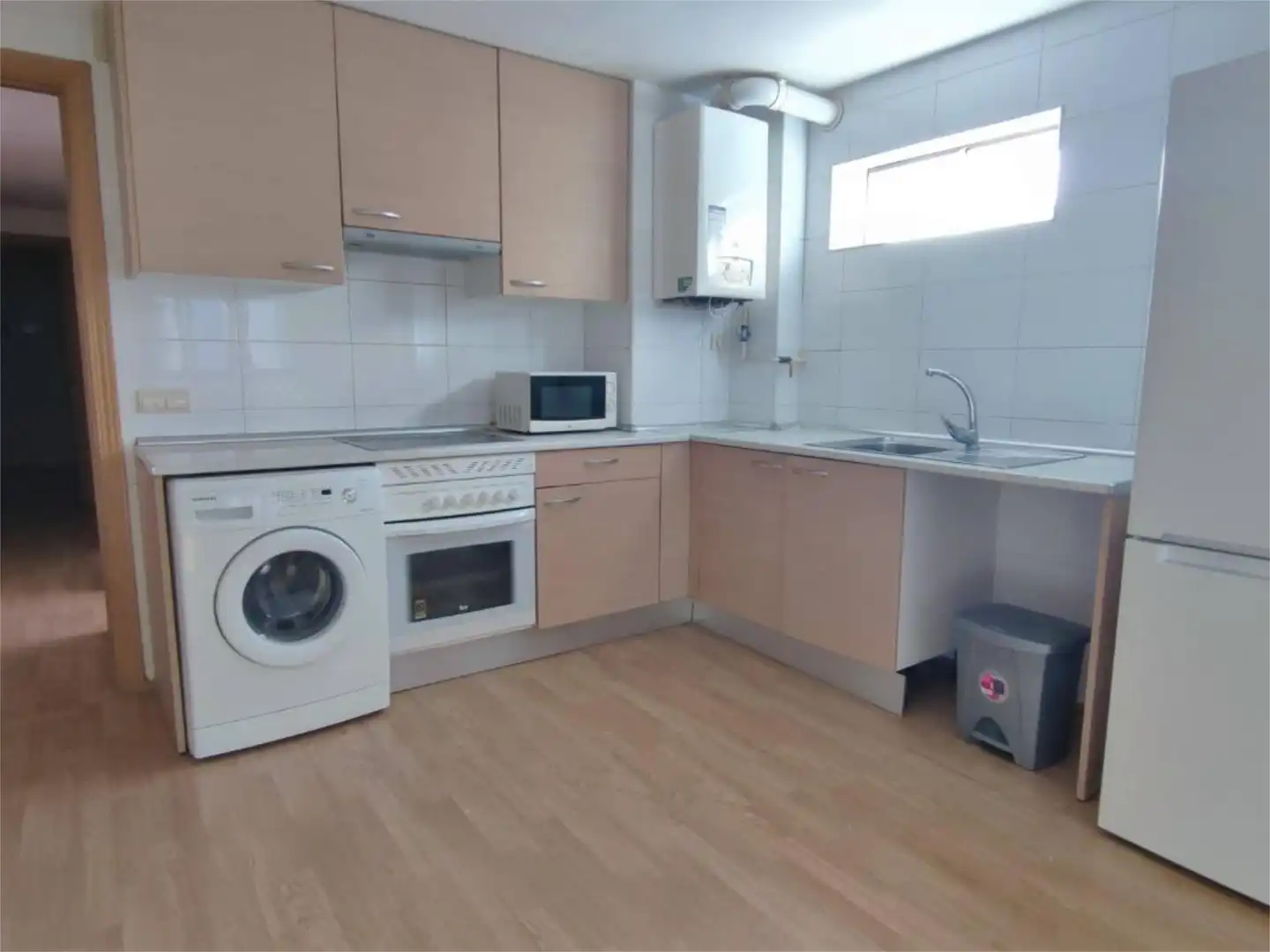Piso en venta en Calle Colmenarejo, 14, Casco Antiguo Cocina de Piso en venta en Galapagar con Calefacción, Parquet y Horno