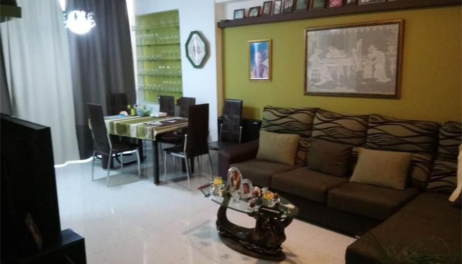 Piso en venta en Calle Secretario Artiles, 87, Santa Catalina - Canteras, Las Palmas de Gran Canaria - imagen 1 Foto 1 de Piso en venta en Calle Secretario Artiles, 87, Santa Catalina - Canteras, Las Palmas de Gran Canaria