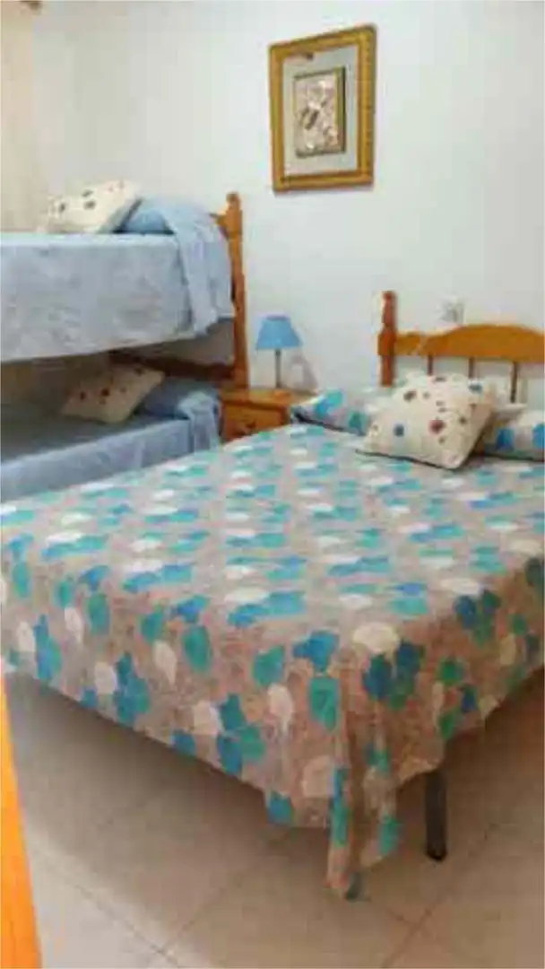 Apartamento en venta en Los Europeos Habitación de Apartamento en venta en Torrevieja con Terraza y Piscina