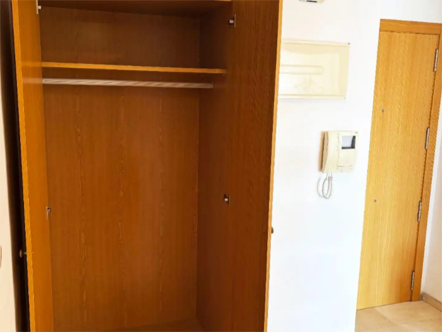 Pis en venda a Calle Granja de Rocamora, 4, Garbinet - Parque de las Avenidas Dormitori de Pis en venda en Alicante / Alacant amb Aire condicionat, Calefacció i Jardí privat