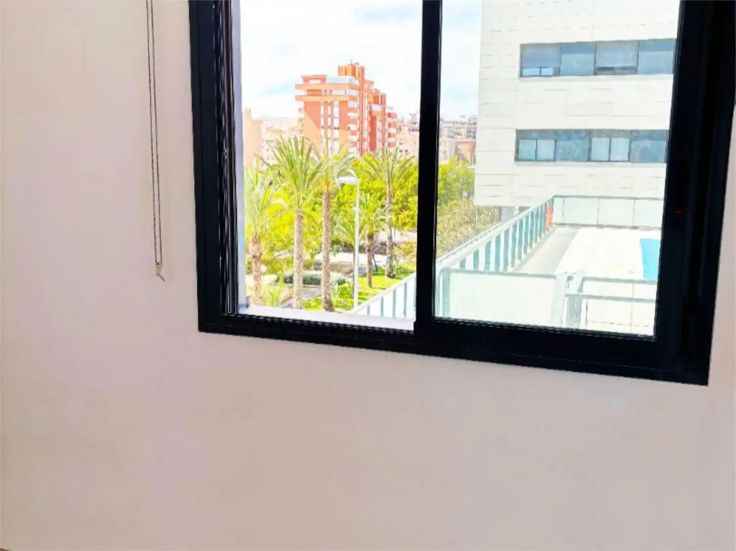 Pis en venda a Calle Granja de Rocamora, 4, Garbinet - Parque de las Avenidas Dormitori de Pis en venda en Alicante / Alacant amb Aire condicionat, Calefacció i Jardí privat