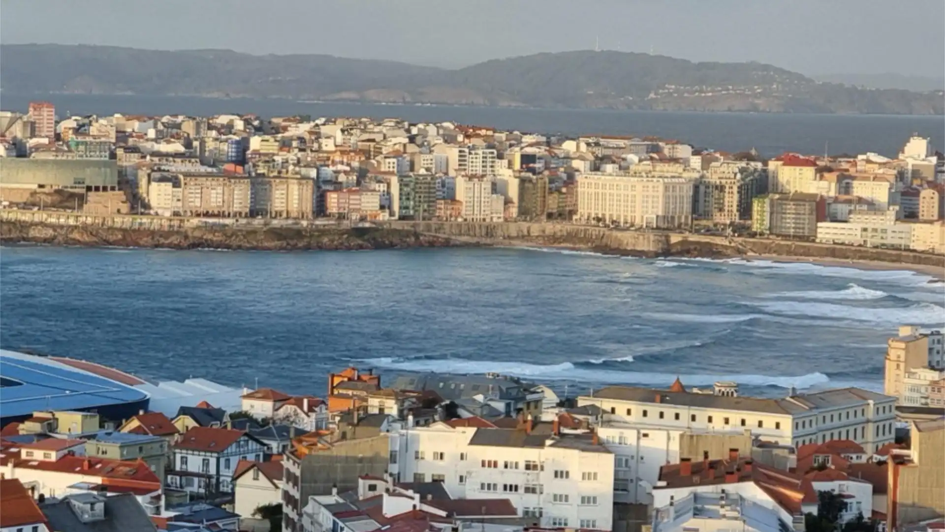 Vista exterior de Pis en venda en A Coruña Capital 