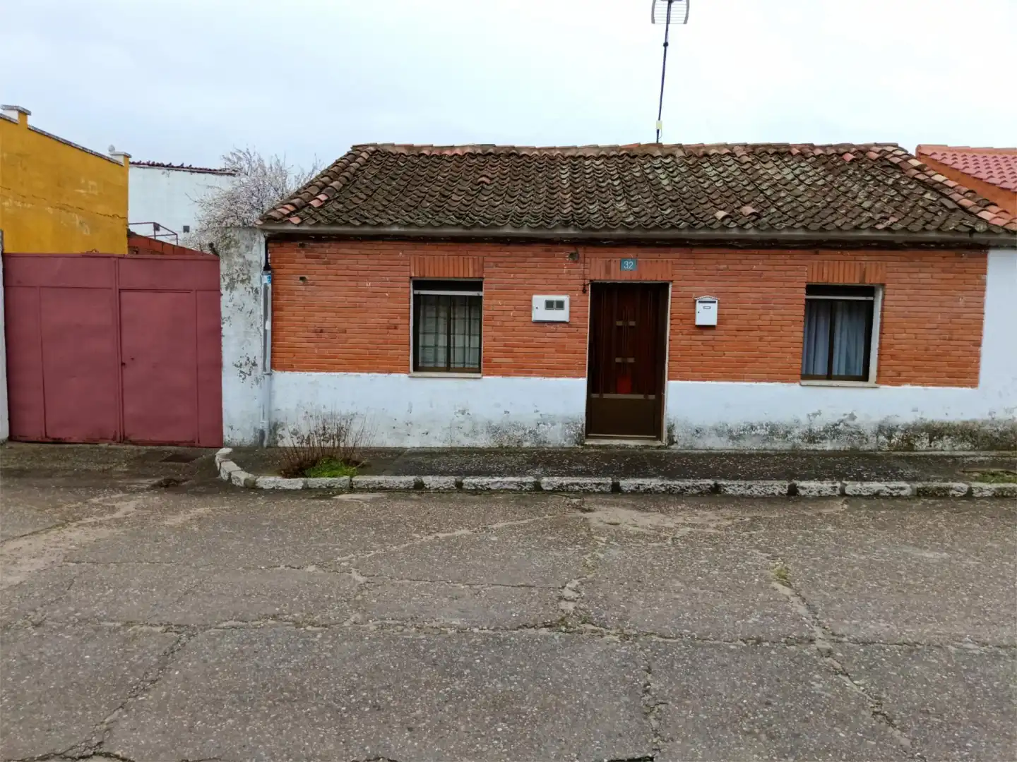 Vista exterior de Planta baixa en venda en La Parrilla 
