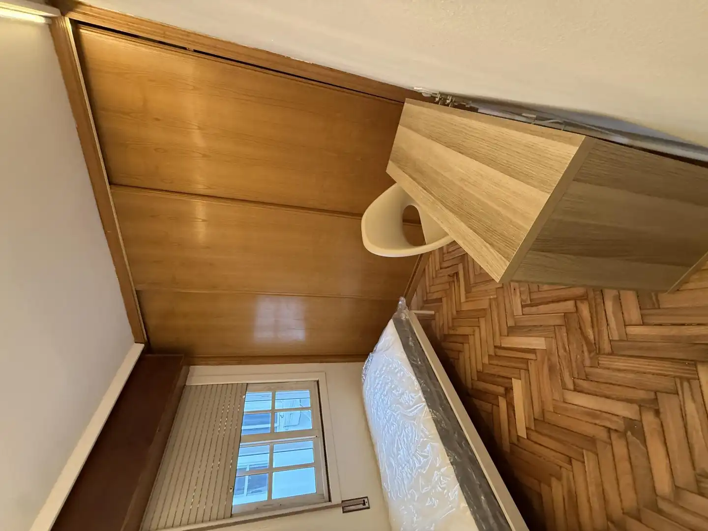 Bedroom of Flat for share in Vigo   with Heating, Parquet flooring and Furnished
