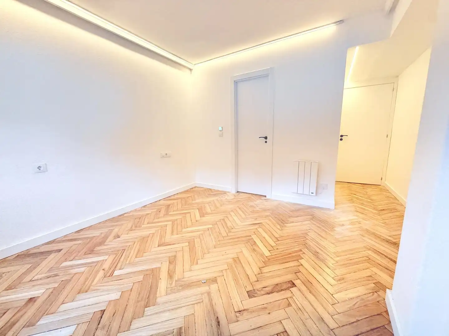 Flat for share in Vigo   with Heating, Parquet flooring and Furnished