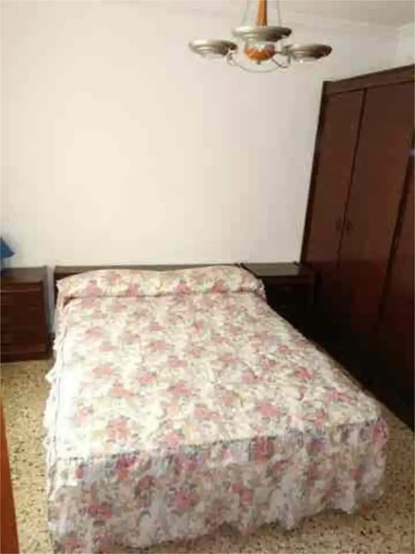 Dormitori de Casa o xalet en venda en La Parrilla 