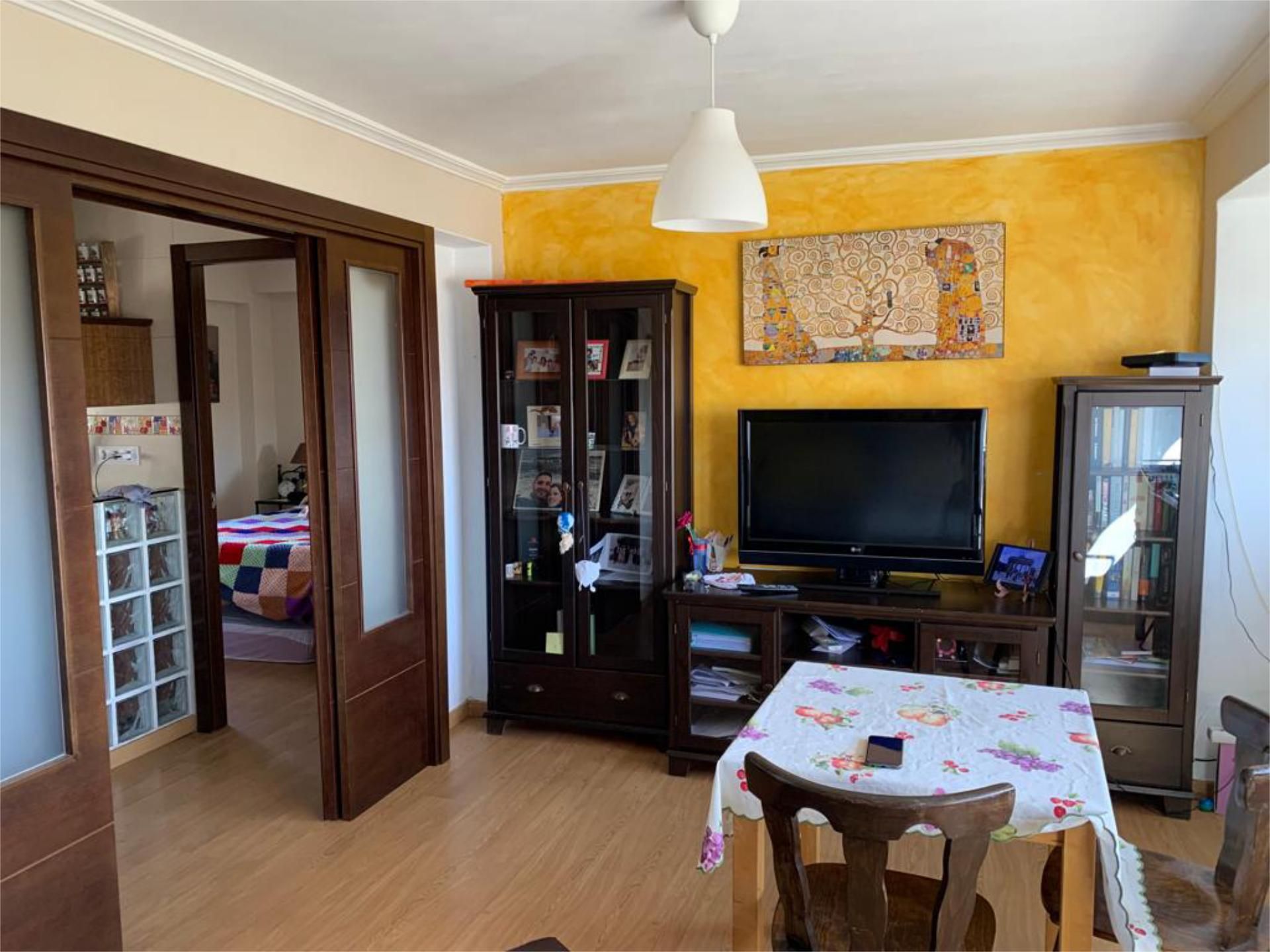 Sala de estar de Piso de alquiler en  Sevilla Capital con Aire acondicionado, Calefacción y Parquet