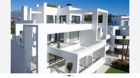 Foto 2 von Garage zur Miete in Benatalaya, Estepona