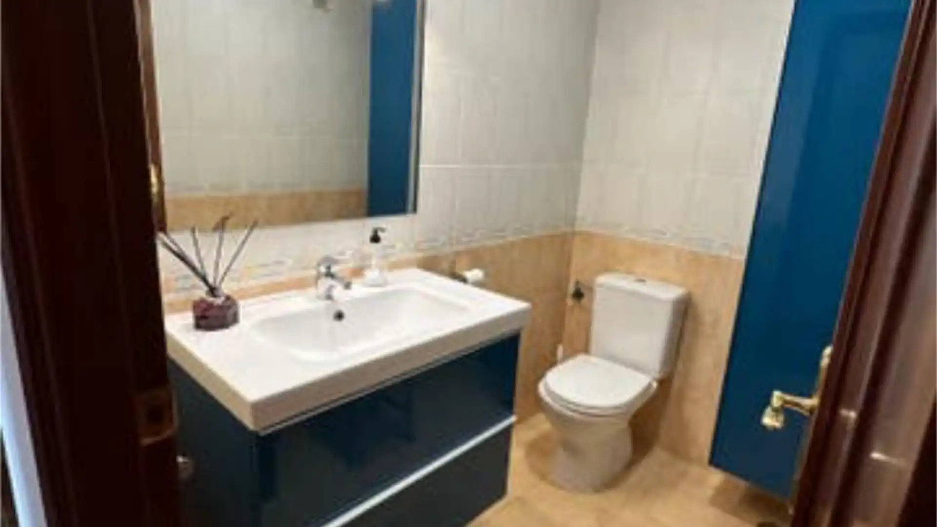 Bathroom of Flat for sale in  Huelva Capital  with Terrace