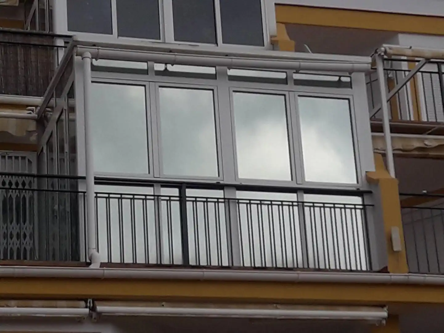 Apartamento en venta en Calle Sierra Bermeja, 15, Torremuelle Terraza de Apartamento en venta en Benalmádena con Terraza, Piscina y Balcón