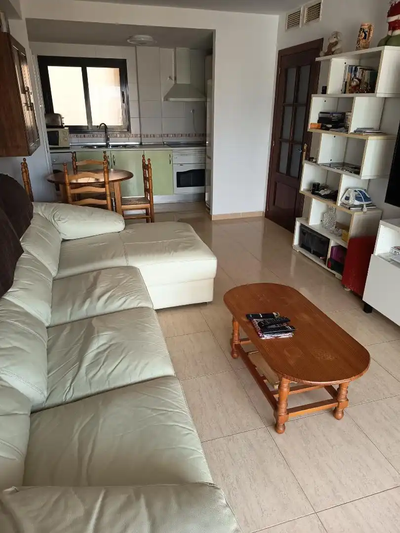 Pis en venda a Calle Los Olivos, 22, Roquetas Pueblo Sala d'estar de Pis en venda en Roquetas de Mar amb Terrassa i Balcó