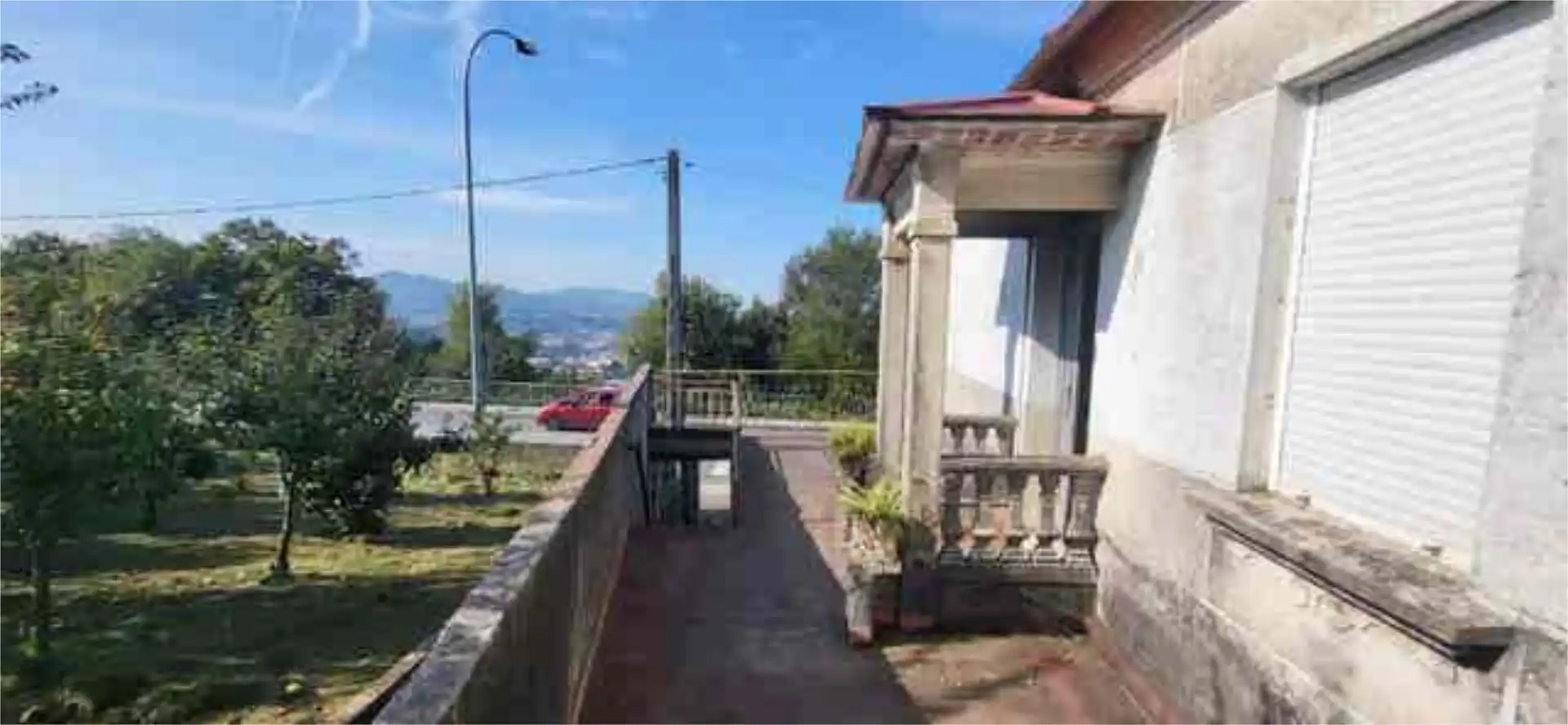 Casa o chalet en venta en Cabral - Candeán Vista exterior de Casa o chalet en venta en Vigo con Jardín privado y Terraza
