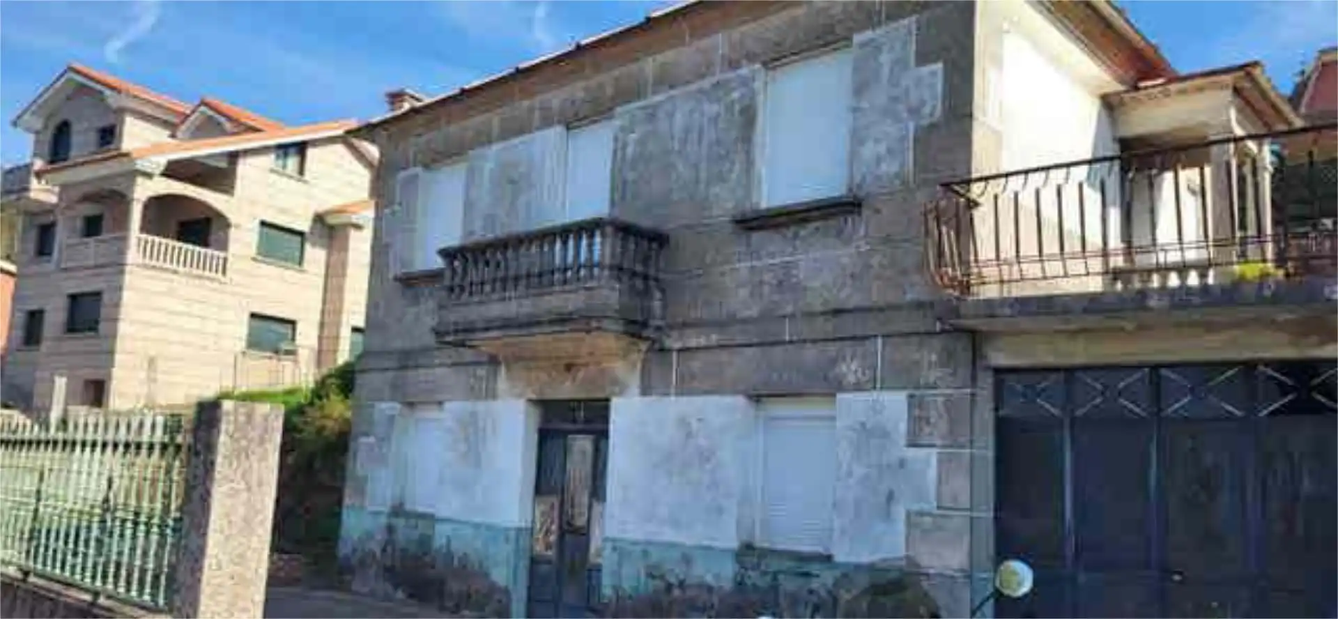 Casa o chalet en venta en Cabral - Candeán Vista exterior de Casa o chalet en venta en Vigo con Jardín privado y Terraza