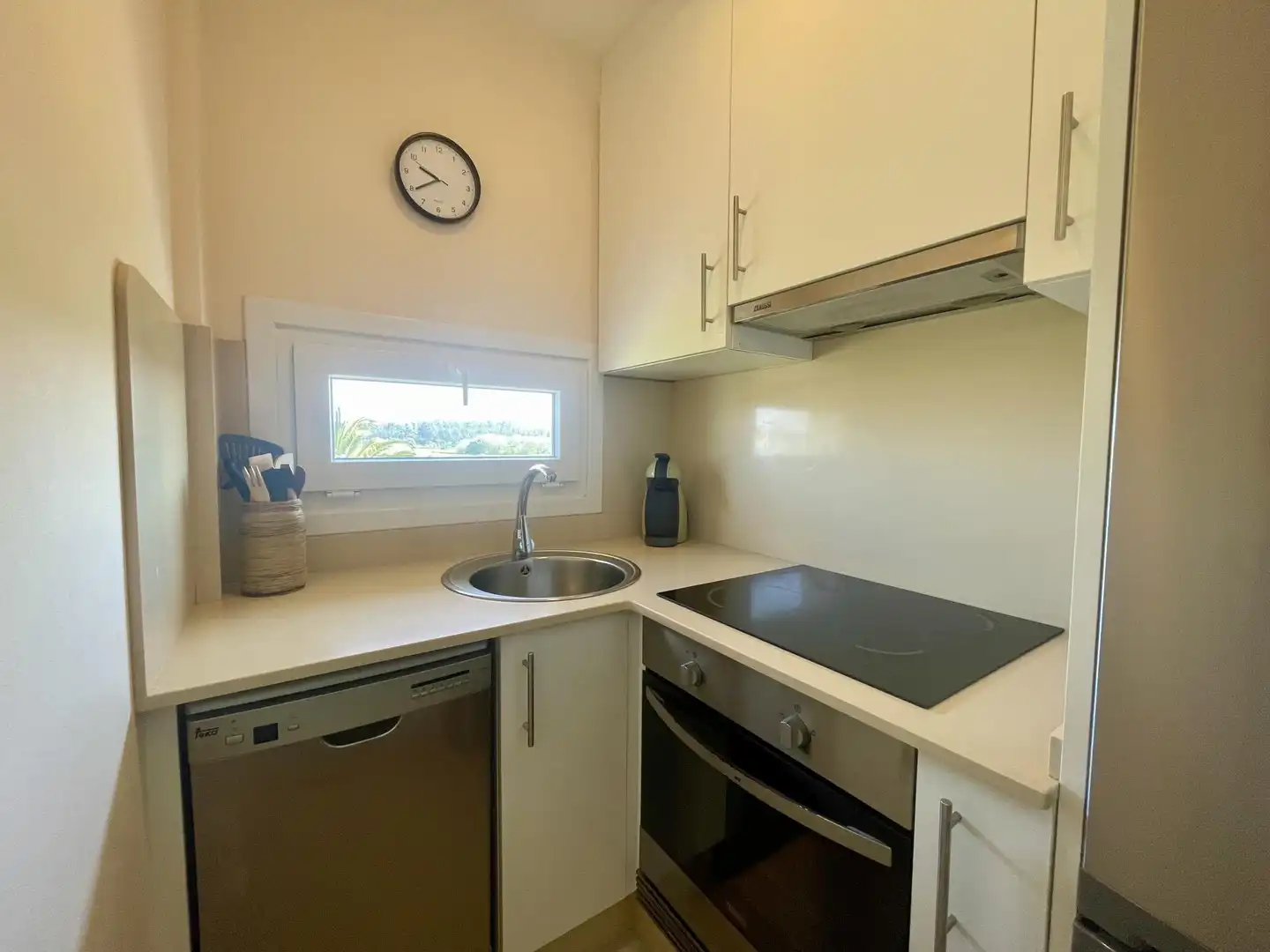Kitchen of Flat for rent in Barreiros  with Heating, Terrace and Swimming Pool