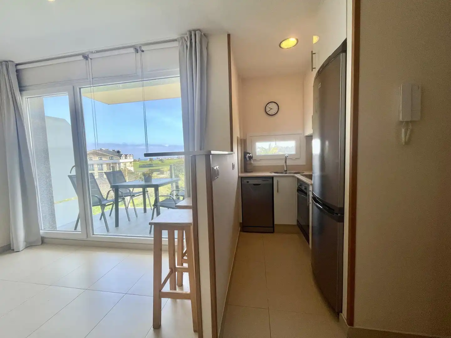 Kitchen of Flat for rent in Barreiros  with Heating, Terrace and Swimming Pool