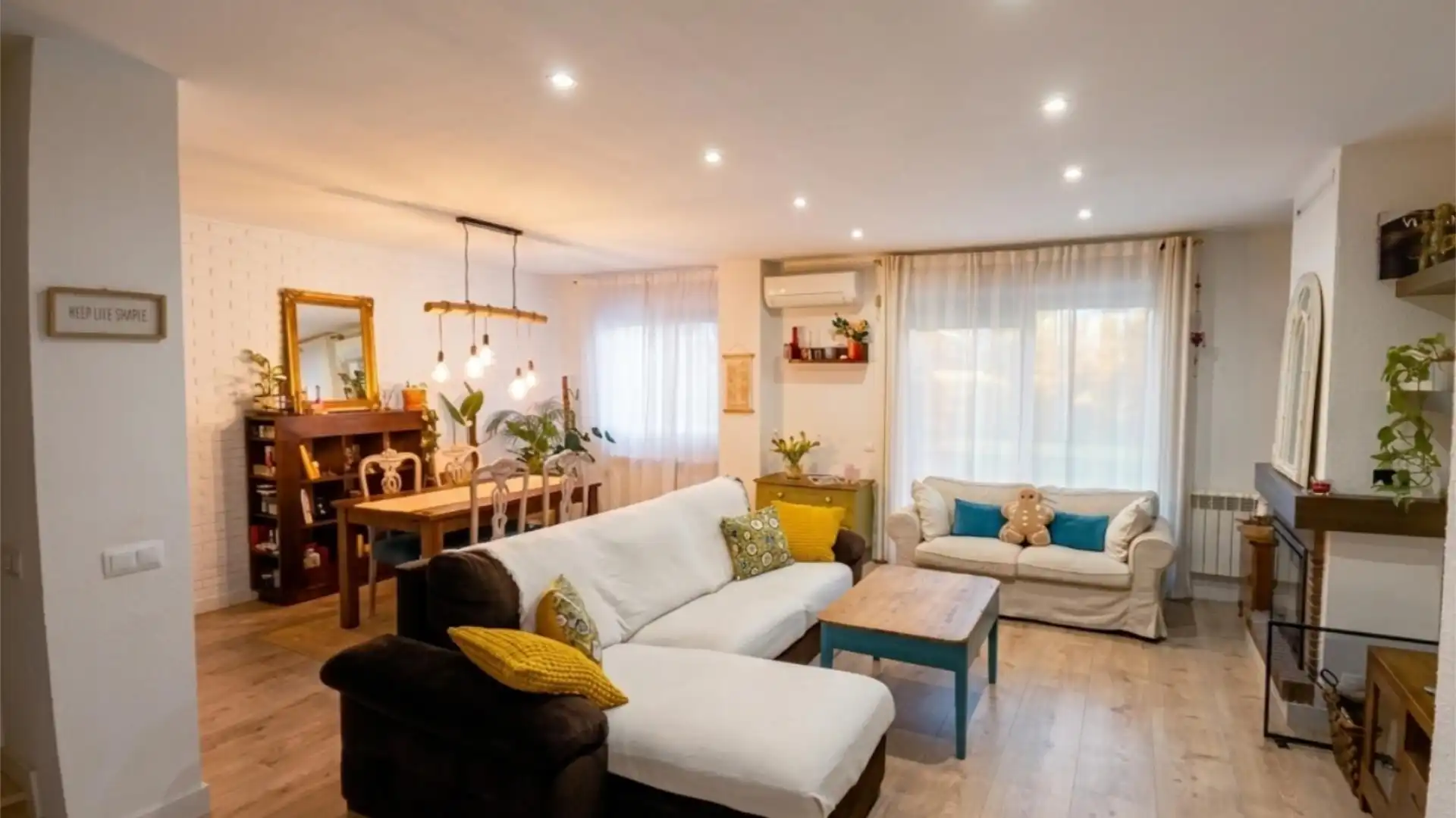 Sala de estar de Casa o chalet en venta en Velilla de San Antonio con Aire acondicionado, Terraza y Balcón