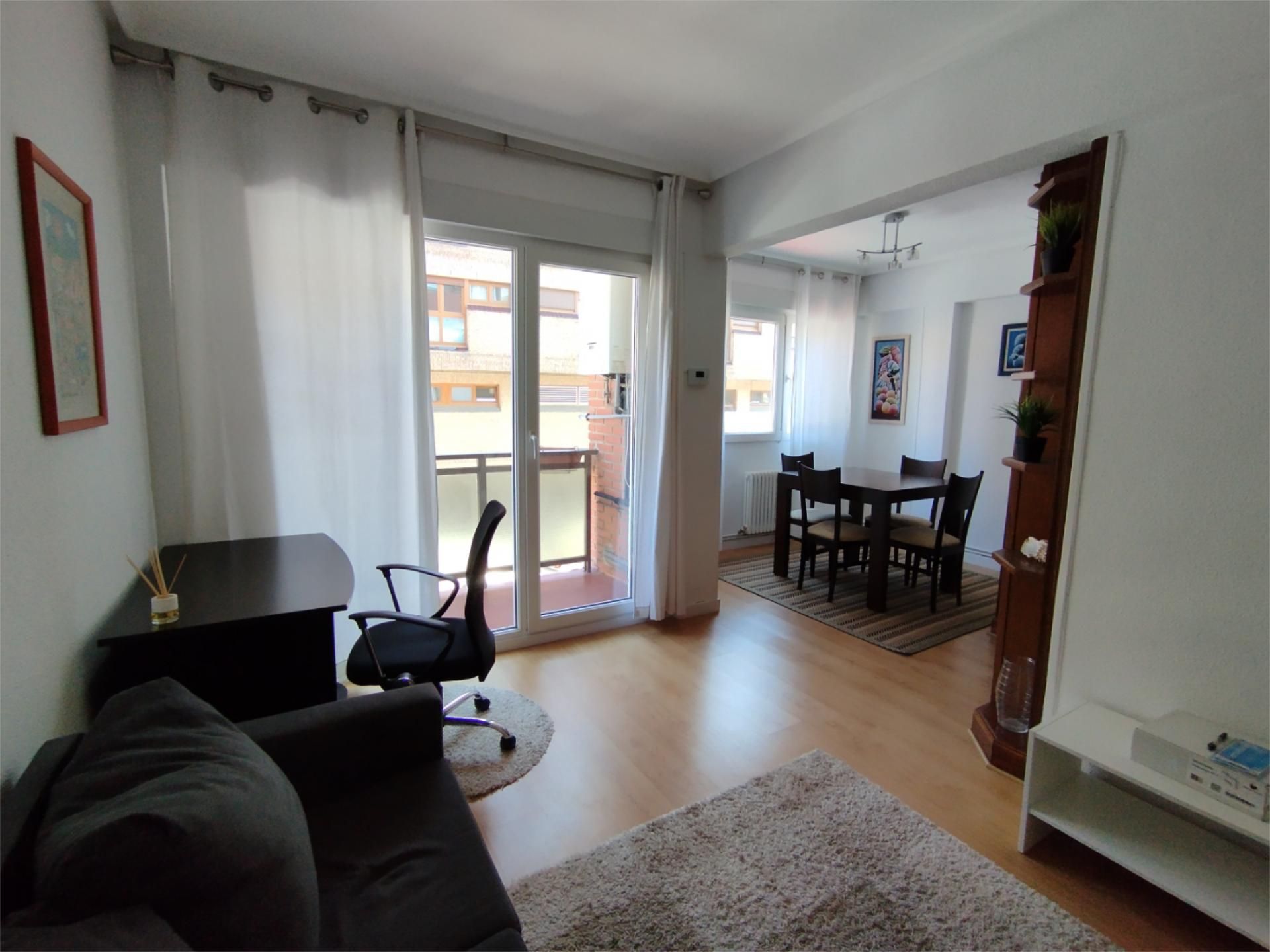 Wohnzimmer von Wohnung zur Miete in Getxo  mit Balkon