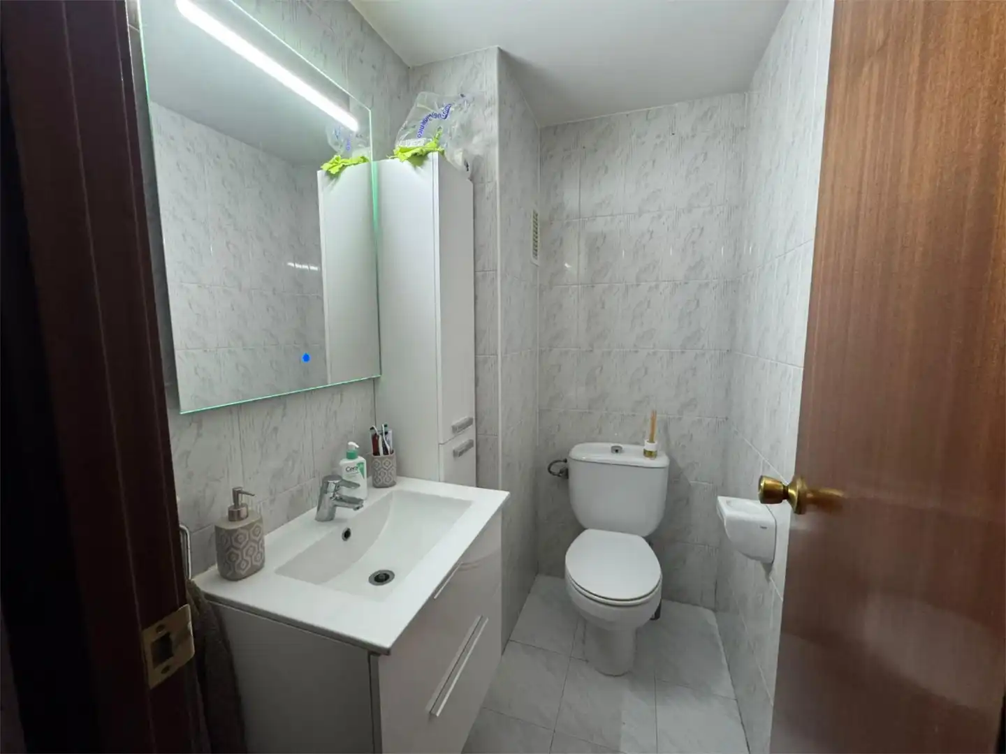 Piso en venta en Plaça García Lorca, 1, Torreforta Baño de Piso en venta en Tarragona Capital con Aire acondicionado, Terraza y Balcón