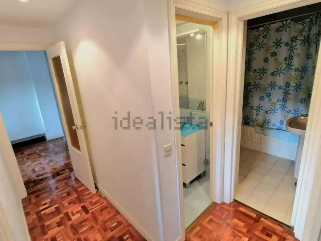 Pis en venda a Calle Isla Malaita, 9, Peñagrande Pis en venda en Madrid amb Calefacció, Jardí privat i Parquet